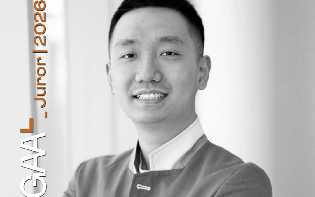 We are pleased to welcome Zi Zhuo as a juror!